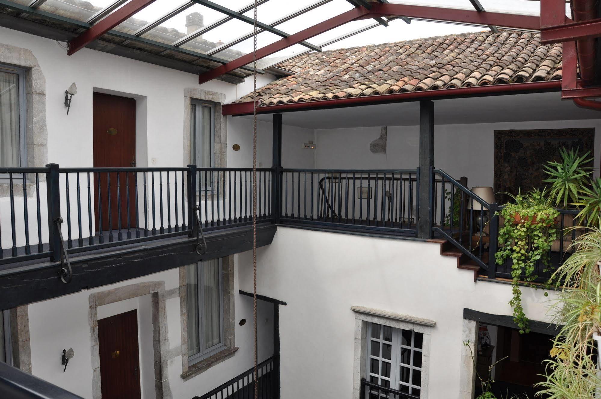 The Originals City, Hotel La Reine Jeanne, Orthez Buitenkant foto