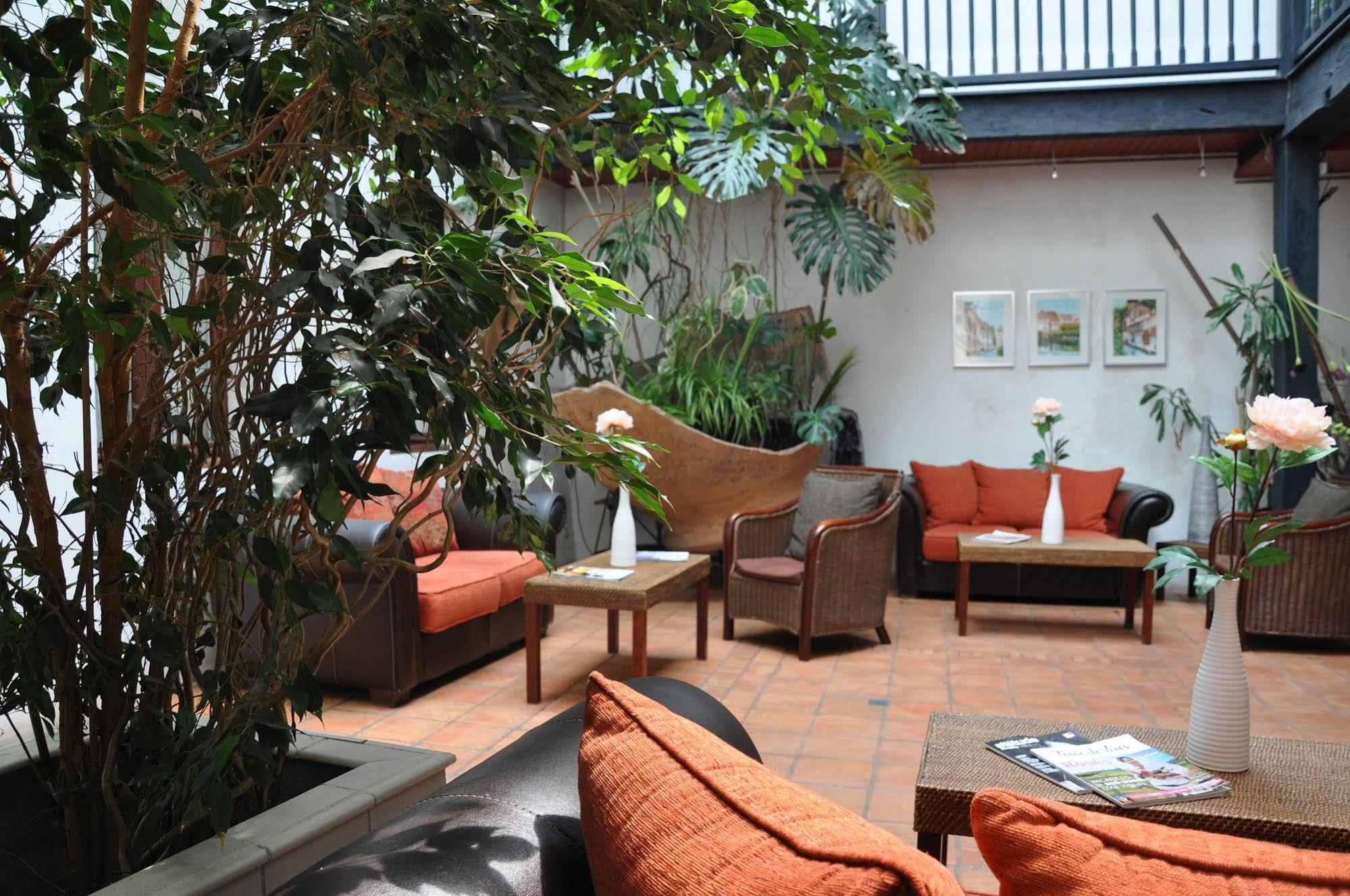 The Originals City, Hotel La Reine Jeanne, Orthez Buitenkant foto